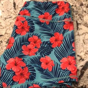 Born Primitive Booty Short - M